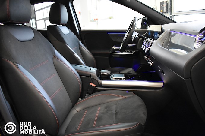 MERCEDES-BENZ GLA 200 d Automatic 4Matic Premium